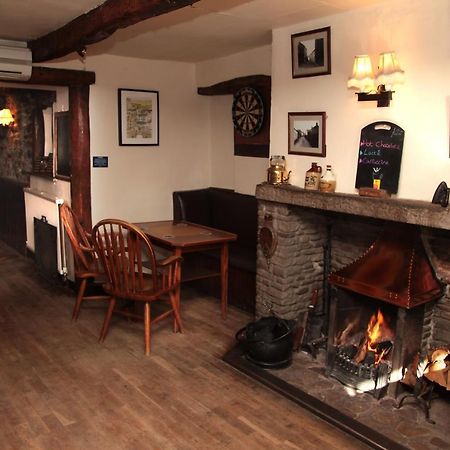 The Sun Inn เดนท์ ภายนอก รูปภาพ