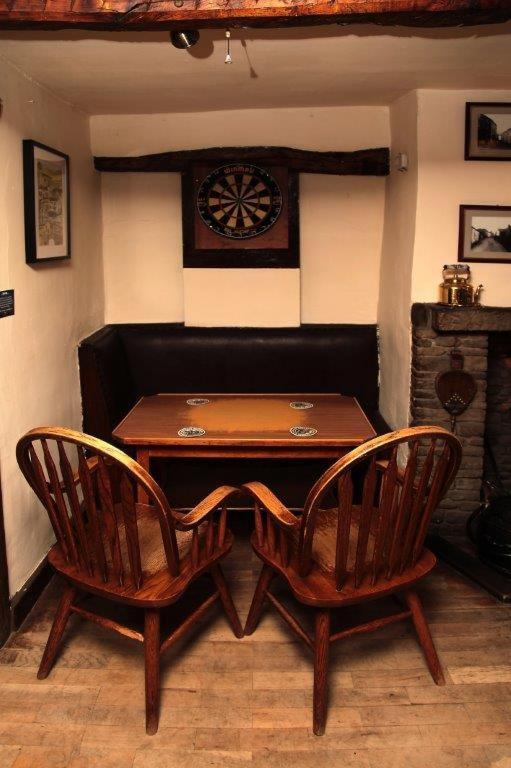 The Sun Inn เดนท์ ภายนอก รูปภาพ